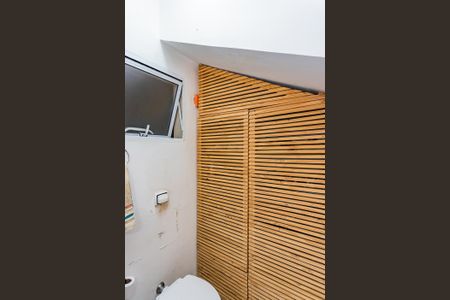 Lavabo de casa à venda com 2 quartos, 160m² em Jardim Vivan, São Paulo
