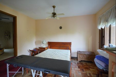 Casa à venda com 387m², 4 quartos e 2 vagas Casa à venda com 387m², 4 quartos e 2 vagasSuite
