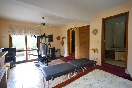 Casa à venda com 387m², 4 quartos e 2 vagas Casa à venda com 387m², 4 quartos e 2 vagasSuite