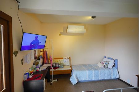 Casa à venda com 387m², 4 quartos e 2 vagas Casa à venda com 387m², 4 quartos e 2 vagasQuarto 2