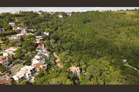 Casa à venda com 387m², 4 quartos e 2 vagasvista aérea