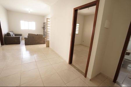Casa para alugar com 143m², 4 quartos e 3 vagas