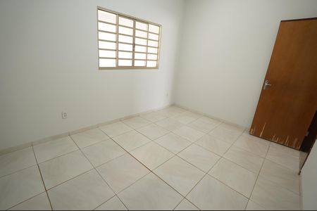 Casa para alugar com 143m², 4 quartos e 3 vagas