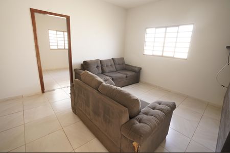 Casa para alugar com 143m², 4 quartos e 3 vagas