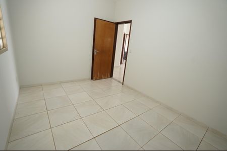Casa para alugar com 143m², 4 quartos e 3 vagas