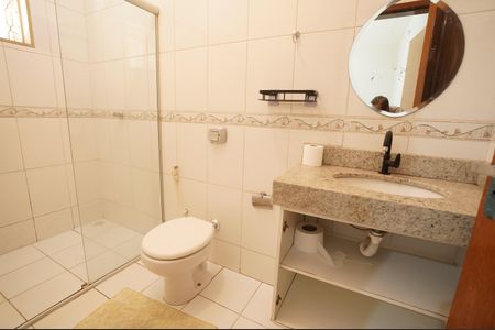 Casa para alugar com 143m², 4 quartos e 3 vagas