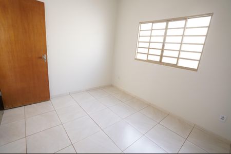 Casa para alugar com 143m², 4 quartos e 3 vagas