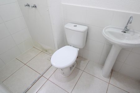 Apartamento para alugar com 41m², 2 quartos e sem vaga Apartamento para alugar com 41m², 2 quartos e sem vagaBanheiro