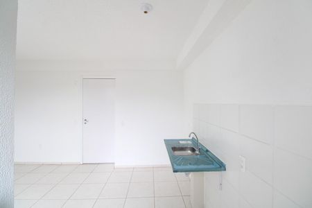 Apartamento para alugar com 41m², 2 quartos e sem vaga Apartamento para alugar com 41m², 2 quartos e sem vagaCozinha e Área de Serviço