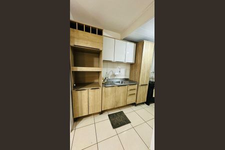 Cozinha de apartamento para alugar com 2 quartos, 57m² em Restinga, Porto Alegre