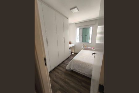 Casa de condomínio à venda com 147m², 3 quartos e 2 vagasQuarto
