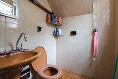 Casa à venda com 250m², 3 quartos e 3 vagas Casa à venda com 250m², 3 quartos e 3 vagasBanheiro