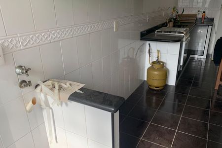 Casa para alugar com 121m², 2 quartos e 2 vagas Casa para alugar com 121m², 2 quartos e 2 vagasCozinha e Área de Serviço