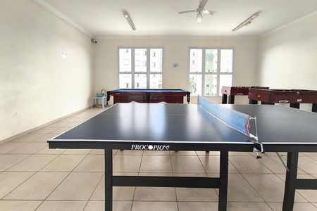 Apartamento à venda com 48m², 2 quartos e 1 vaga Apartamento à venda com 48m², 2 quartos e 1 vagaÁrea comum - Salão de Jogos