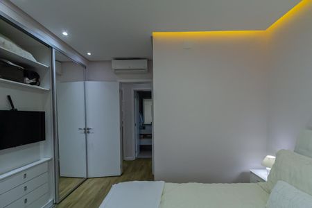 Apartamento à venda com 81m², 2 quartos e 1 vaga Apartamento à venda com 81m², 2 quartos e 1 vagaSuíte
