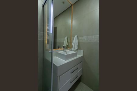 Apartamento à venda com 81m², 2 quartos e 1 vaga Apartamento à venda com 81m², 2 quartos e 1 vagaBanheiro da Suíte