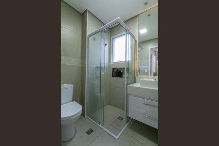 Apartamento à venda com 81m², 2 quartos e 1 vaga Apartamento à venda com 81m², 2 quartos e 1 vagaBanheiro da Suíte