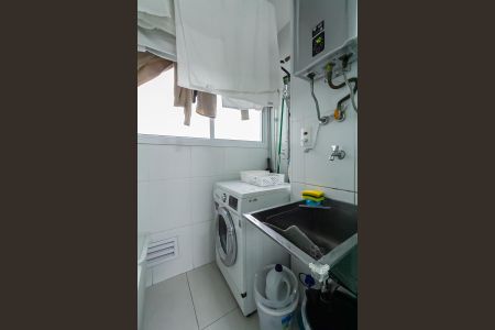 Apartamento à venda com 81m², 2 quartos e 1 vaga Apartamento à venda com 81m², 2 quartos e 1 vagaÁrea de Serviço