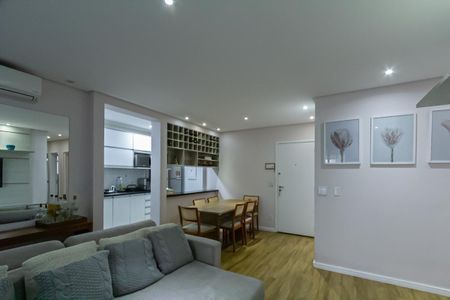Apartamento à venda com 81m², 2 quartos e 1 vaga Apartamento à venda com 81m², 2 quartos e 1 vagaSala