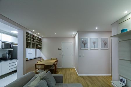 Apartamento à venda com 81m², 2 quartos e 1 vaga Apartamento à venda com 81m², 2 quartos e 1 vagaSala
