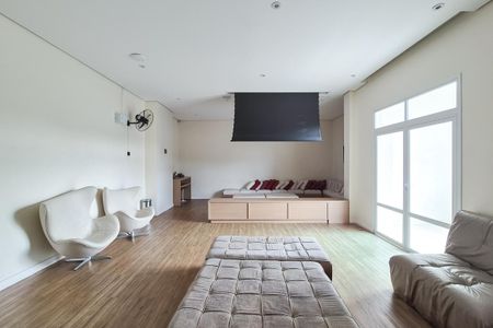 Apartamento à venda com 81m², 2 quartos e 1 vaga Apartamento à venda com 81m², 2 quartos e 1 vagaÁrea Comum