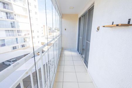Apartamento para alugar com 75m², 3 quartos e 1 vaga Apartamento para alugar com 75m², 3 quartos e 1 vagavaranda