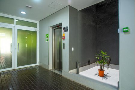 Studio para alugar com 28m², 1 quarto e sem vaga Studio para alugar com 28m², 1 quarto e sem vagaÁrea comum - Elevador
