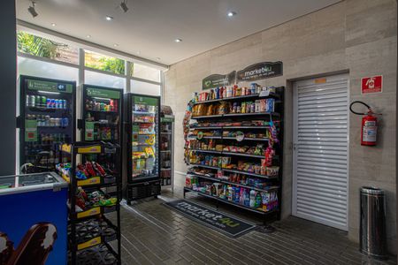 Studio para alugar com 28m², 1 quarto e sem vaga Studio para alugar com 28m², 1 quarto e sem vagaÁrea comum - Mercadinho