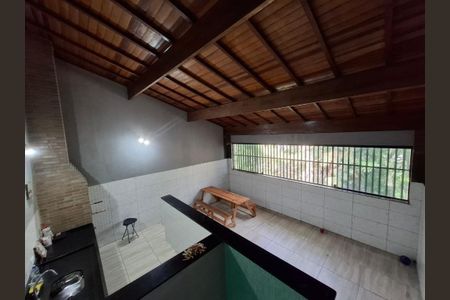 Casa à venda com 108m², 3 quartos e 2 vagasFoto 04