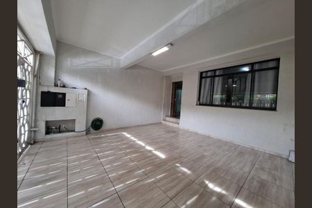 Casa à venda com 108m², 3 quartos e 2 vagasFoto 24