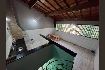 Casa à venda com 108m², 3 quartos e 2 vagasFoto 12
