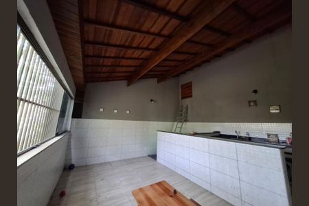 Casa à venda com 108m², 3 quartos e 2 vagasFoto 06