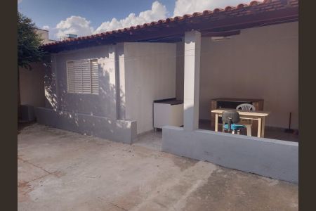 Casa à venda com 150m², 4 quartos e 3 vagasFachada