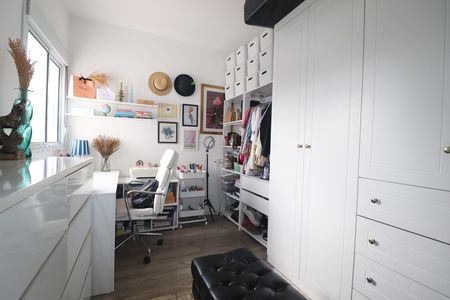 Apartamento à venda com 77m², 3 quartos e 2 vagasQuarto 3