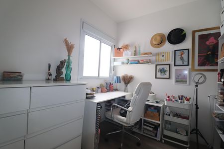 Apartamento à venda com 77m², 3 quartos e 2 vagasQuarto 3