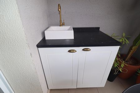 Varanda Sala de apartamento à venda com 3 quartos, 77m² em Vila Scarpelli, Santo André