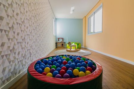 Apartamento à venda com 77m², 3 quartos e 2 vagas Apartamento à venda com 77m², 3 quartos e 2 vagasÁrea comum - Brinquedoteca