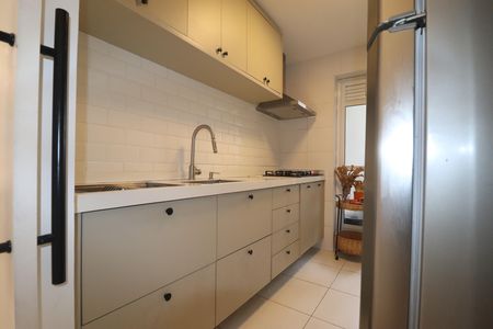 Apartamento à venda com 77m², 3 quartos e 2 vagasCozinha