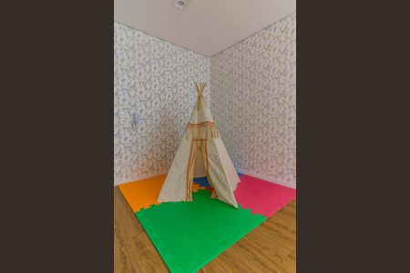 Apartamento à venda com 77m², 3 quartos e 2 vagas Apartamento à venda com 77m², 3 quartos e 2 vagasÁrea comum - Brinquedoteca