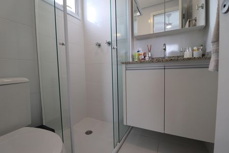 Apartamento à venda com 77m², 3 quartos e 2 vagasBanheiro Quarto 1 suíte