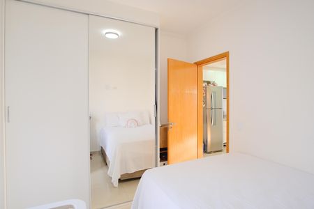 Quarto de apartamento à venda com 1 quarto, 45m² em Guaiauna, São Paulo