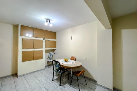 Apartamento à venda com 90m², 2 quartos e sem vaga Apartamento à venda com 90m², 2 quartos e sem vagaCopa