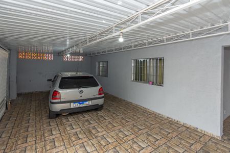 Casa para alugar com 140m², 2 quartos e 4 vagas Casa para alugar com 140m², 2 quartos e 4 vagasGaragem