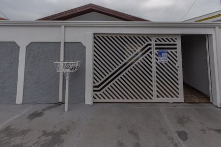 Casa para alugar com 140m², 2 quartos e 4 vagas Casa para alugar com 140m², 2 quartos e 4 vagasPlaca