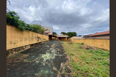 Quintal de casa à venda com 3 quartos, 470m² em Inconfidentes, Contagem