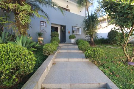 Fachada de casa à venda com 4 quartos, 1000m² em Interlagos, São Paulo