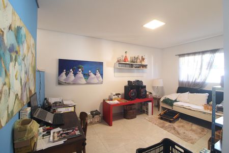 Sala 2 de casa à venda com 4 quartos, 1000m² em Interlagos, São Paulo