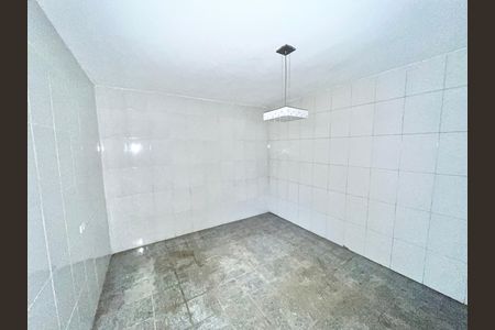 Quarto de casa para alugar com 1 quarto, 32m² em Jardim dos Francos, São Paulo