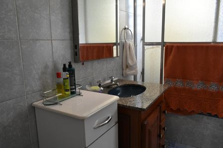 Banheiro de casa à venda com 3 quartos, 210m² em Vila Clementino, São Paulo