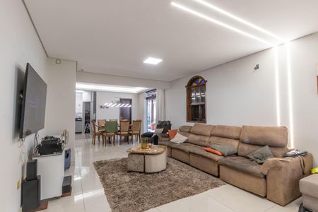 Sala de casa à venda com 7 quartos, 630m² em Ouro Preto, Belo Horizonte